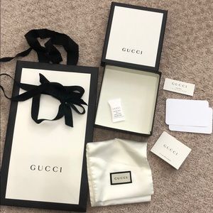 Gucci wallet box bag ribbon
